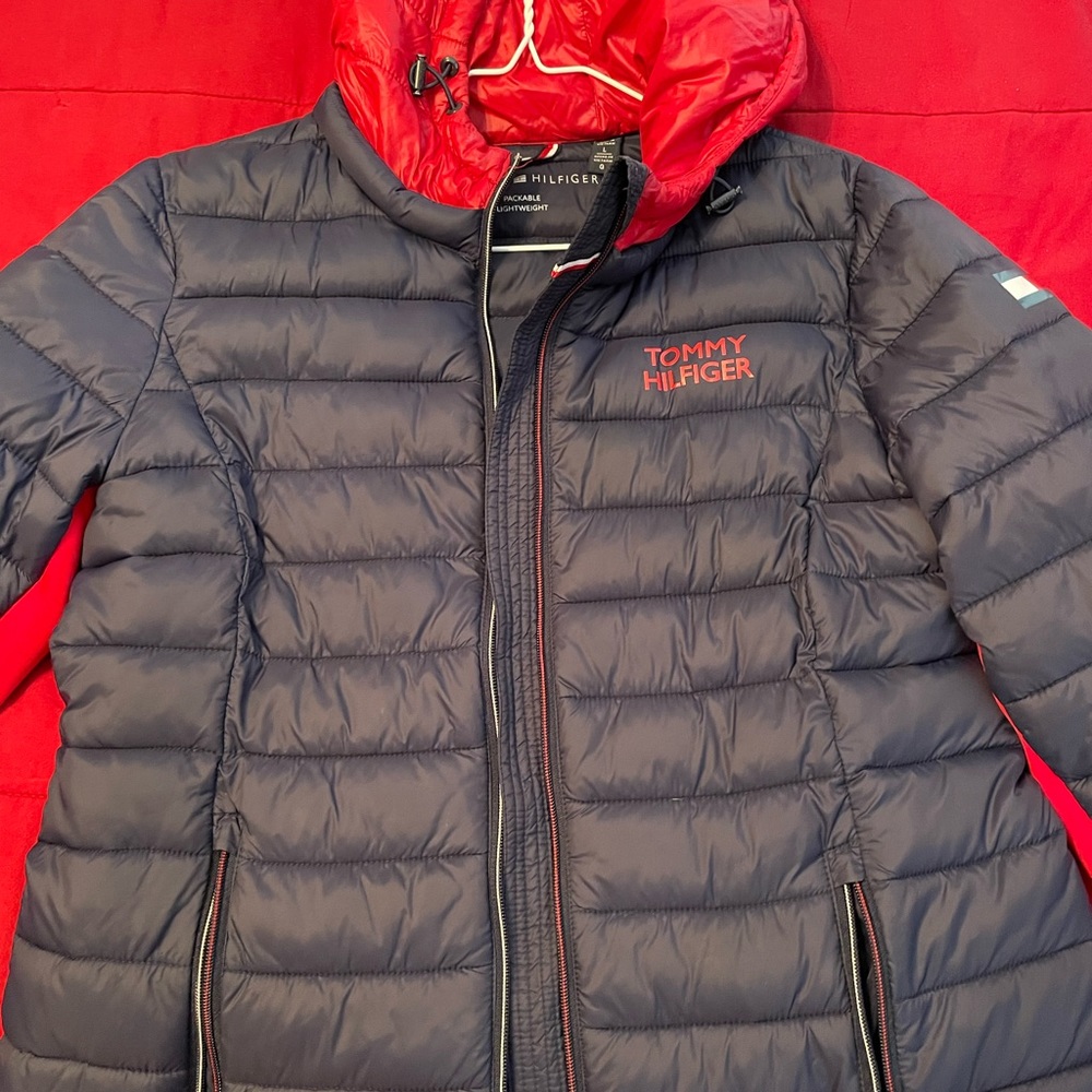 Lightweight Tommy Hilfiger jacket